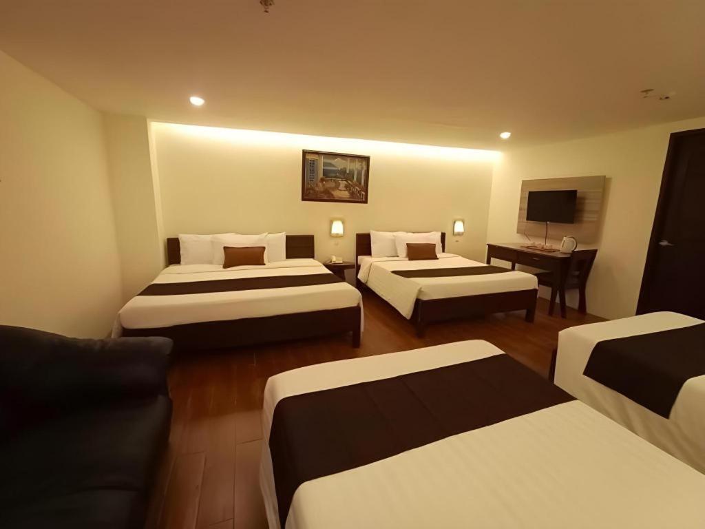 Hotel Asuncion Laoag Exterior foto